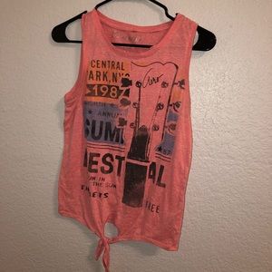 Muscle shirt front tie top